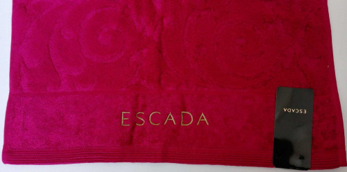 Набор полотенец Escada SCROLL малиновый Артикул: 96126 DolceNoce фото 3