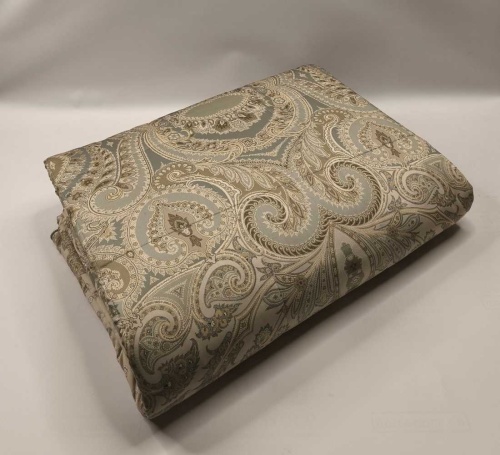 Покрывало Etro ZAHIR 99KA512 X0820 beige бежевое 270х270 Италия Артикул: 70121 DolceNoce фото 3 Покрывало Etro ZAHIR 99KA512 X0820 beige бежевое 270х270 Артикул: 70121 DolceNoce фото 3