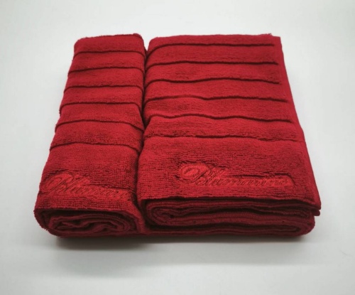Набор полотенец Blumarine MADEMOISELLE красный 09 lake red Артикул: 94885 DolceNoce