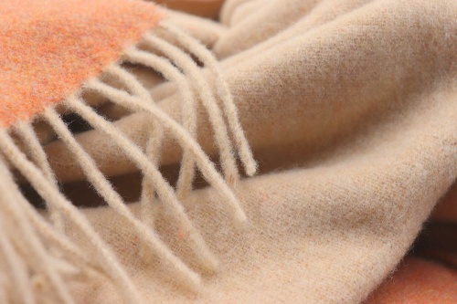 Плед Biederlack DARK VELVET (784452) henna-sand 130х170 Артикул: 79253 DolceNoce фото 4