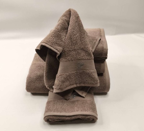 Набор полотенец Blumarine RISVEGLIO коричневый 10 coffee Италия Артикул: 94886 DolceNoce фото 4 Набор полотенец Blumarine RISVEGLIO коричневый 10 coffee Артикул: 94886 DolceNoce фото 4