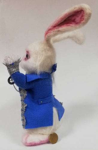 Кролик в синем кафтане 40 см Артикул:  DolceNoce фото 4