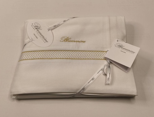 Скатерть Blumarine BISTROT 180х300 цвет белый gold Артикул: 94845 DolceNoce