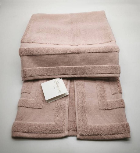 Коврик для ванной Blumarine MONOGRAM 140x70 розовый 02 powder pink Артикул: 94872 DolceNoce фото 4
