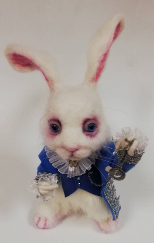 Кролик в синем кафтане 40 см Артикул:  DolceNoce фото 3